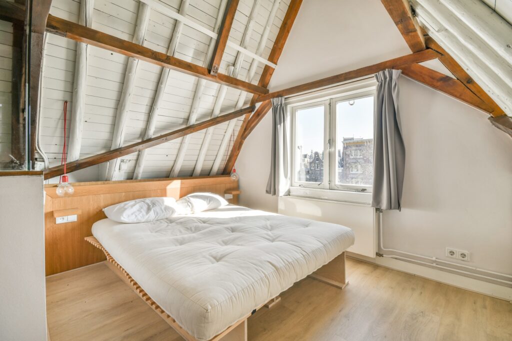 découvrez nos conseils et idées pour réussir l’aménagement de combles de 60m2. optimisez l’espace, améliorez le confort et valorisez votre maison grâce à des solutions pratiques et inspirantes.