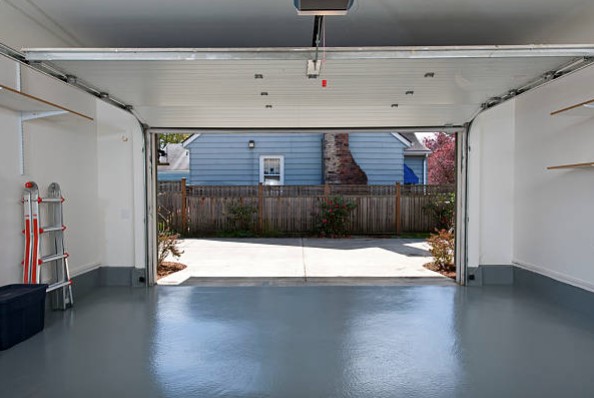 découvrez comment établir et gérer efficacement le budget de votre garage. astuces, conseils et exemples pour optimiser vos dépenses et entretenir votre véhicule sans vous ruiner.