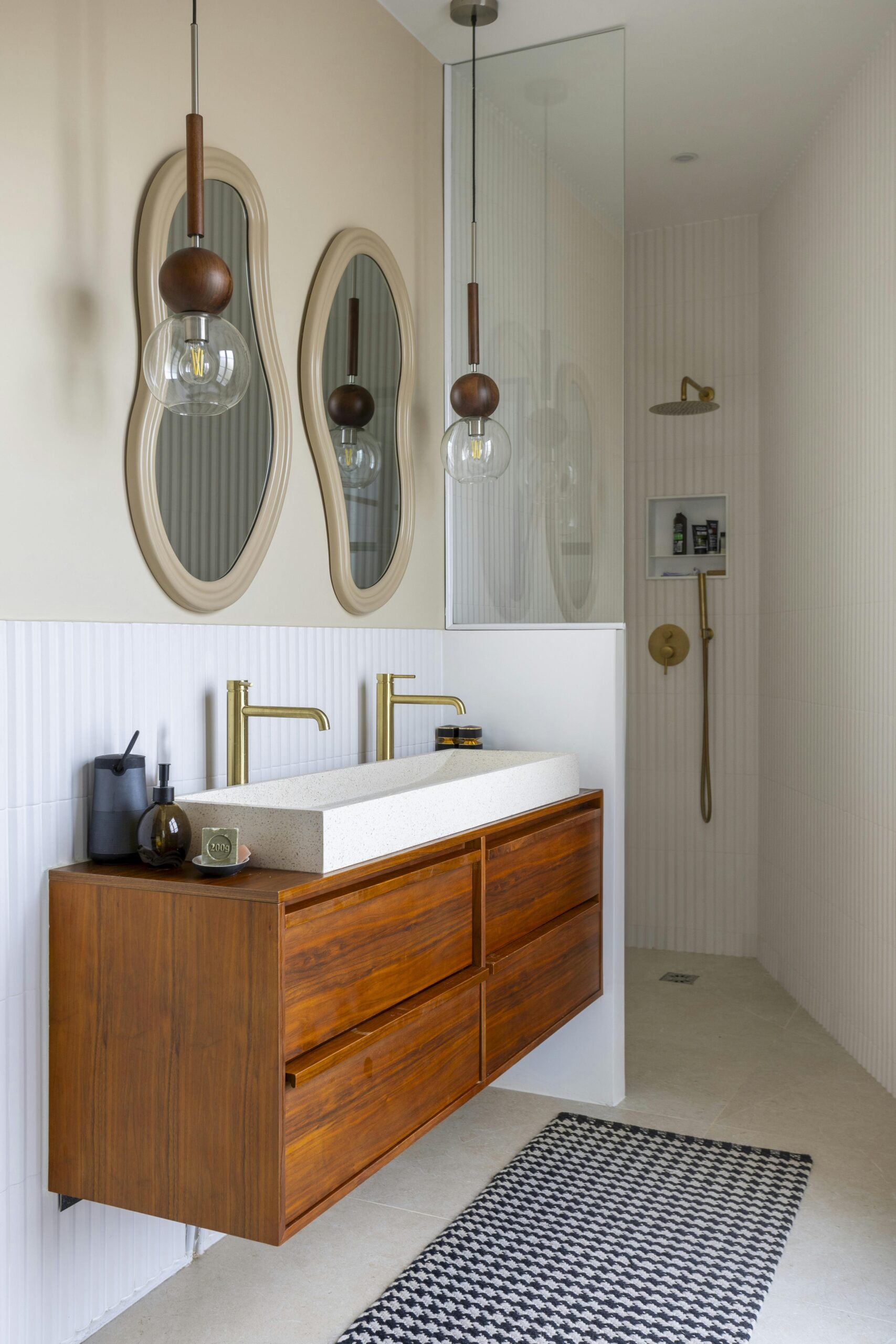 découvrez comment estimer le budget nécessaire pour rénover un appartement ou une maison de 50m2. conseils, prix moyens et astuces pour optimiser vos travaux de rénovation.