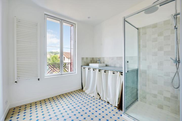 découvrez nos conseils pour réussir la rénovation de votre salle de bain à montrouge. inspirez-vous des meilleures idées de choix de matériaux, d’agencement et d’aménagement pour transformer votre espace selon vos envies.