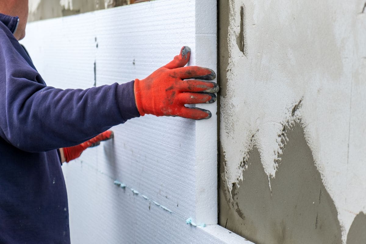 découvrez le coût des plaques de plâtre en 2025 : prix moyens au m², facteurs influençant le tarif, conseils pour bien estimer votre budget travaux et réussir votre projet de rénovation.