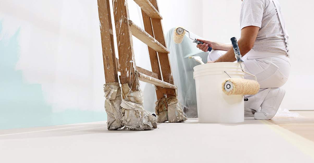 découvrez le coût de rénovation au m² en 2024 : prix moyens, facteurs à prendre en compte et conseils pour estimer précisément votre budget de travaux selon le type de rénovation souhaité.