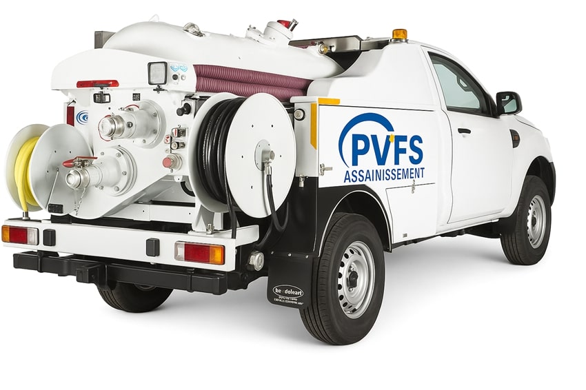 service rapide et efficace de débouchage de toilettes à 77000. nos experts interviennent 7j/7 pour résoudre tous vos problèmes de wc bouchés. devis gratuit et intervention en urgence.