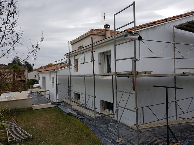 obtenez rapidement un devis personnalisé pour la rénovation de votre façade. comparez les tarifs, choisissez les meilleurs professionnels et redonnez un coup de neuf à votre habitation !