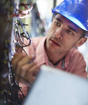 besoin d'un diagnostic électrique à chaville ? faites appel à nos experts certifiés pour vérifier la conformité et la sécurité de votre installation électrique. devis rapide et intervention fiable.