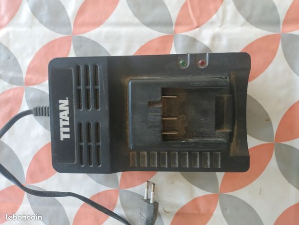 découvrez nos équipements électriques à châtillon : solutions de qualité pour professionnels et particuliers, large choix de matériel électrique, conseils d’experts et service rapide.