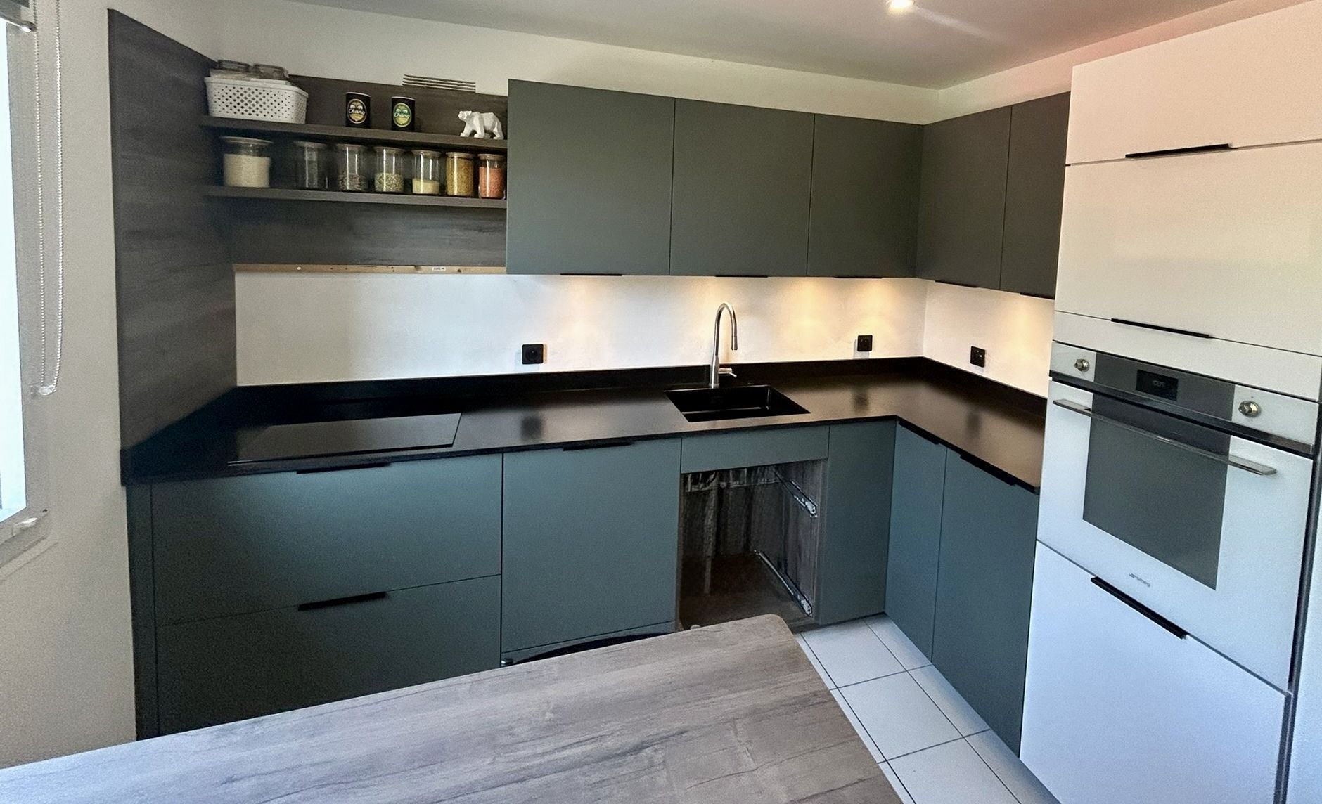 trouvez un expert cuisine à suresnes pour vos projets d’aménagement, rénovation ou conseils personnalisés. profitez d’un accompagnement sur-mesure pour créer la cuisine de vos rêves à suresnes.