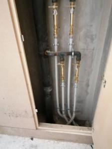 découvrez nos services de plomberie à arcueil : dépannages rapides, installations, réparations et entretien. plombier qualifié, intervention en urgence 7j/7. devis gratuit !