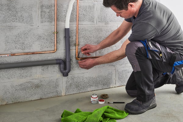 besoin d'un plombier à puteaux ? intervention rapide pour tous vos travaux de plomberie : dépannage, réparation de fuites, installation de sanitaires. service professionnel et devis gratuit.
