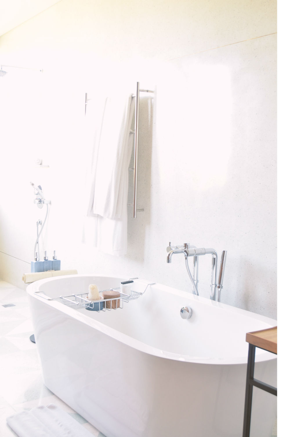 besoin d'un plombier en urgence à clamart ? intervention rapide 24h/24 pour fuite, dégât des eaux, débouchage et réparation. devis gratuit, service professionnel garanti.
