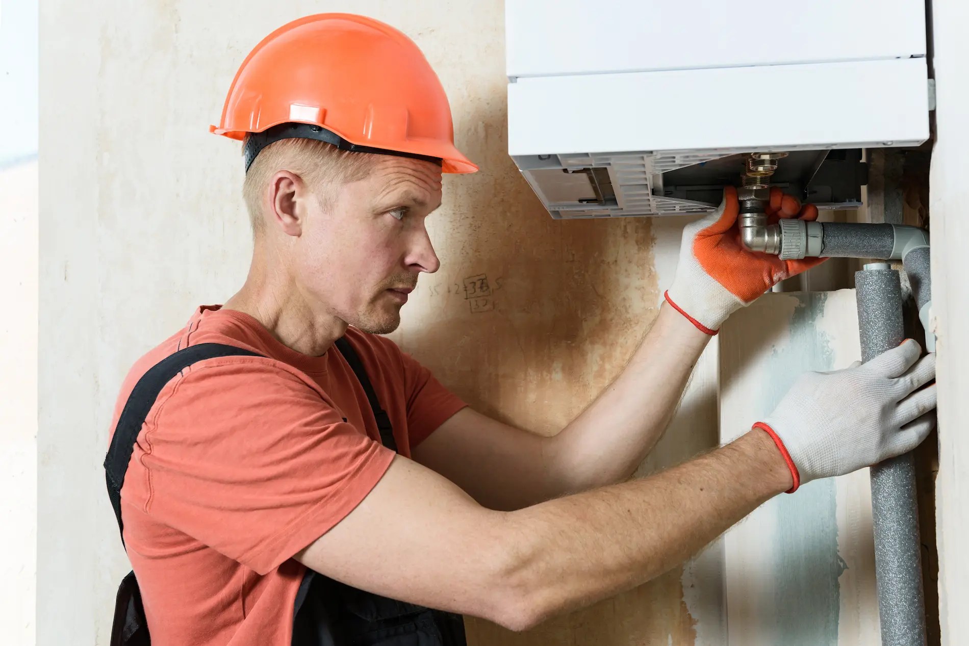 besoin d'un plombier en urgence à garches ? intervention rapide 24h/24 pour fuites, débouchage et réparations. contactez notre équipe de professionnels qualifiés dès maintenant !