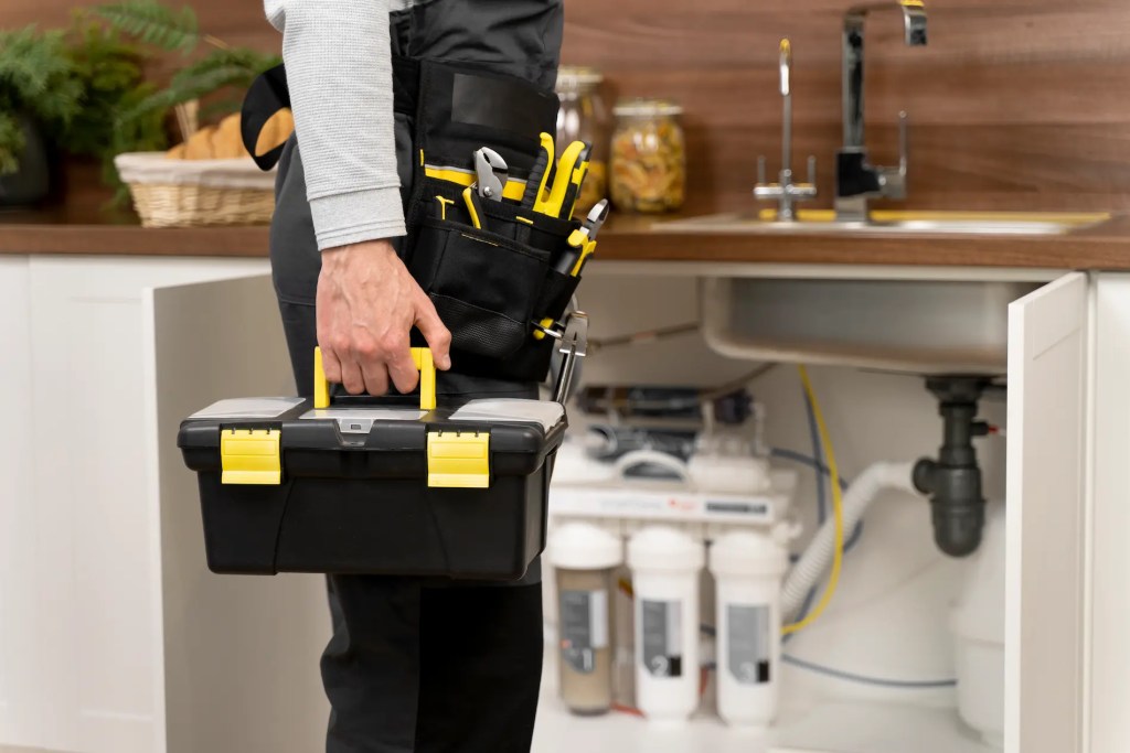 besoin d'un plombier à garenne-colombes ? intervention rapide, devis gratuit et service de qualité pour tous vos travaux de plomberie : fuites, dégorgement, installation et dépannage. contactez-nous dès maintenant !
