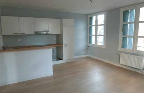 spécialiste de la rénovation dans le 18ème arrondissement de paris, nous redonnons vie à vos espaces avec expertise et savoir-faire. découvrez nos services pour un intérieur moderne et personnalisé.