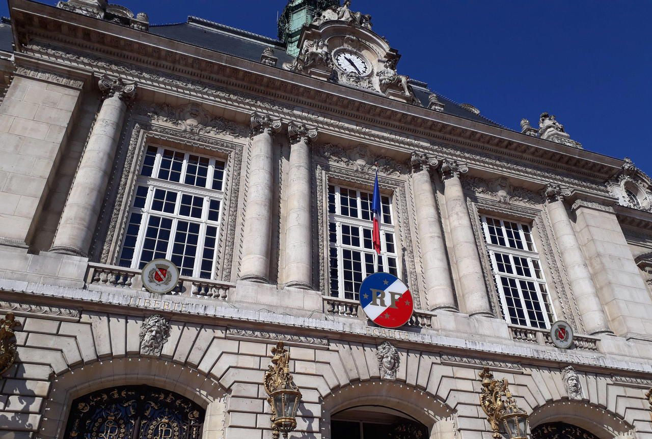 découvrez comment la rénovation du bureau du maire à levallois a modernisé l’espace tout en préservant son charme. détails des travaux, inspirations et avantages pour la municipalité.