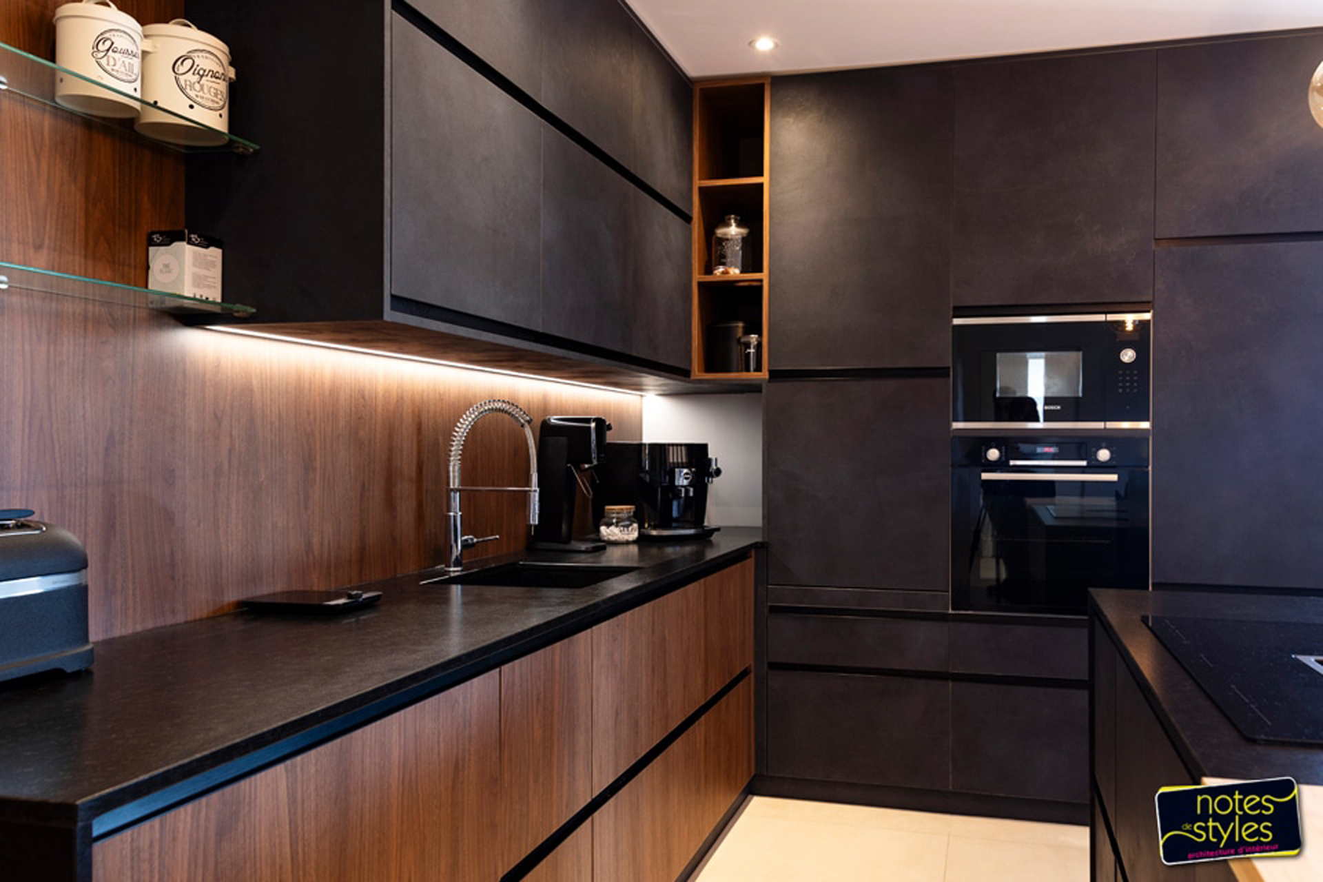 confiez la rénovation de votre cuisine à un architecte pour un espace moderne, fonctionnel et esthétique. découvrez nos conseils et solutions sur-mesure pour transformer votre cuisine avec expertise.