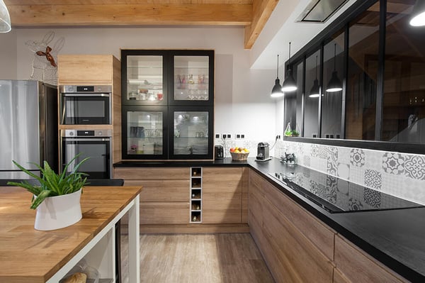 confiez la rénovation de votre cuisine à nanterre à des experts. modernisez votre espace avec des solutions sur mesure, un accompagnement personnalisé et des matériaux de qualité. demandez votre devis gratuit !