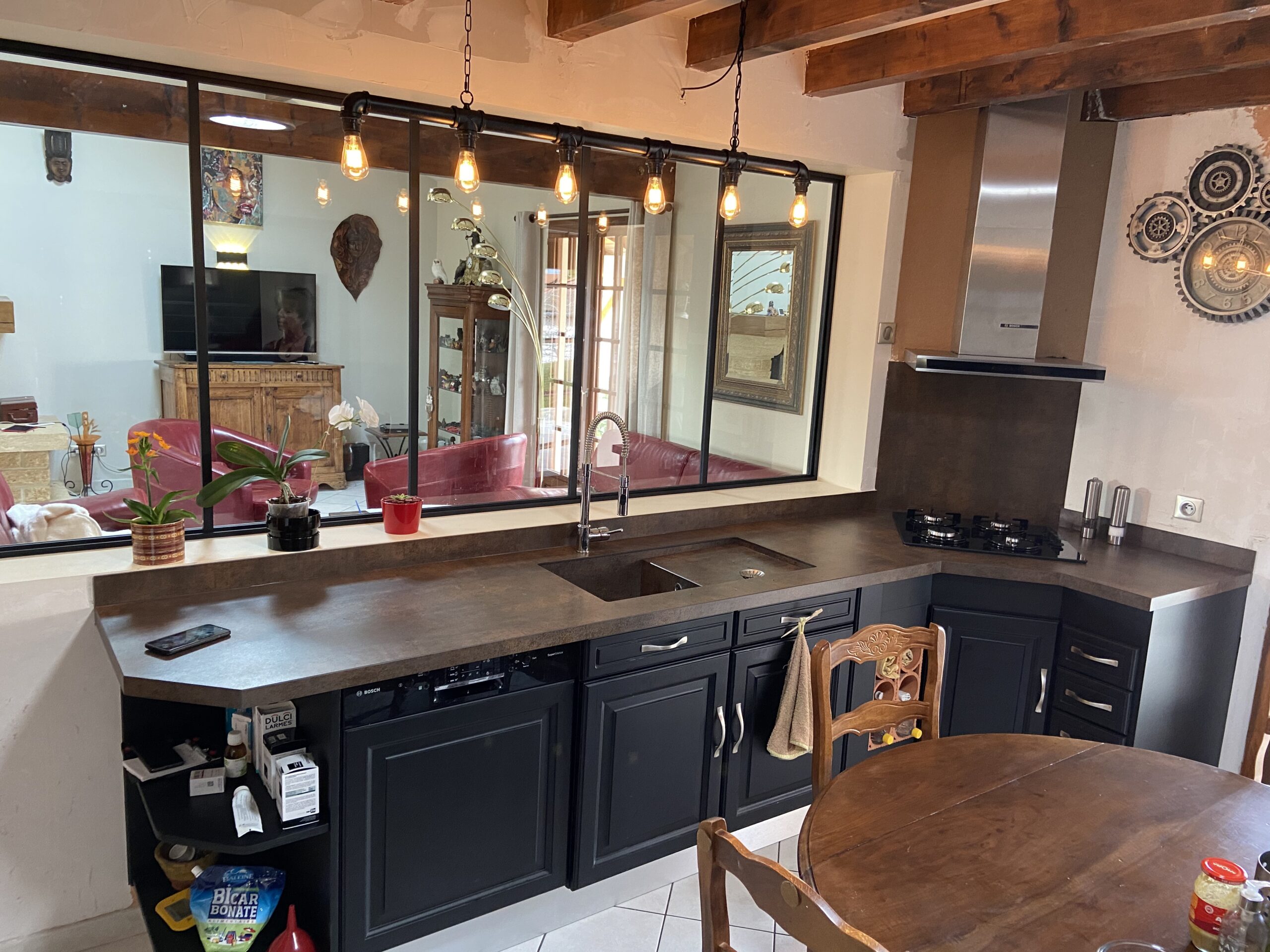 vous souhaitez rénover votre cuisine à nanterre ? profitez de notre expertise pour une rénovation personnalisée, moderne et fonctionnelle. devis gratuit et accompagnement sur-mesure.