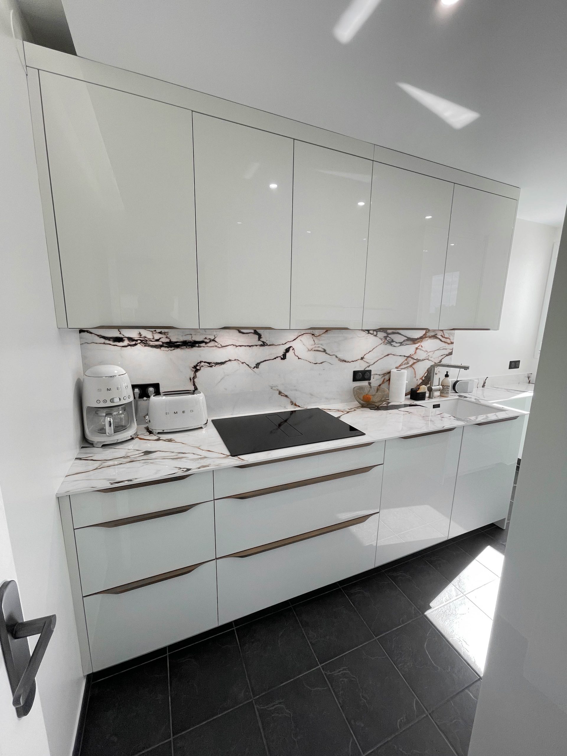 confiez la rénovation de votre cuisine à saint-cloud à des experts. conseils personnalisés, transformation sur mesure et matériaux de qualité pour une cuisine moderne et fonctionnelle. demandez votre devis gratuit dès maintenant !