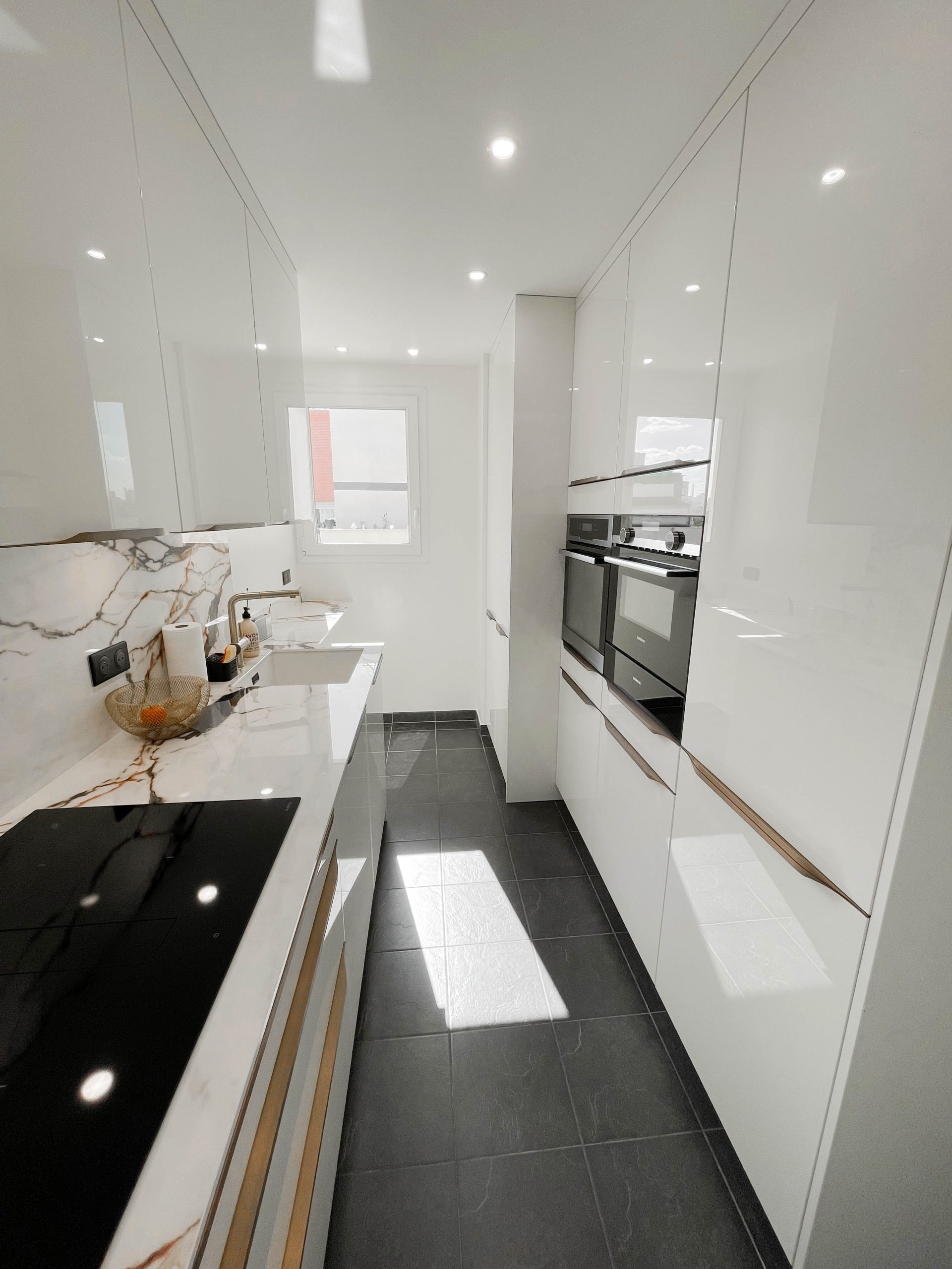confiez la rénovation de votre cuisine à saint-cloud à des professionnels : conception sur mesure, matériaux de qualité et conseils personnalisés pour un espace moderne et fonctionnel.