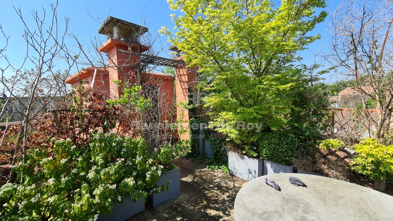 découvrez nos services de rénovation à garches : transformation complète ou rafraîchissement, bénéficiez d’un accompagnement sur mesure pour tous vos travaux de rénovation intérieure et extérieure.