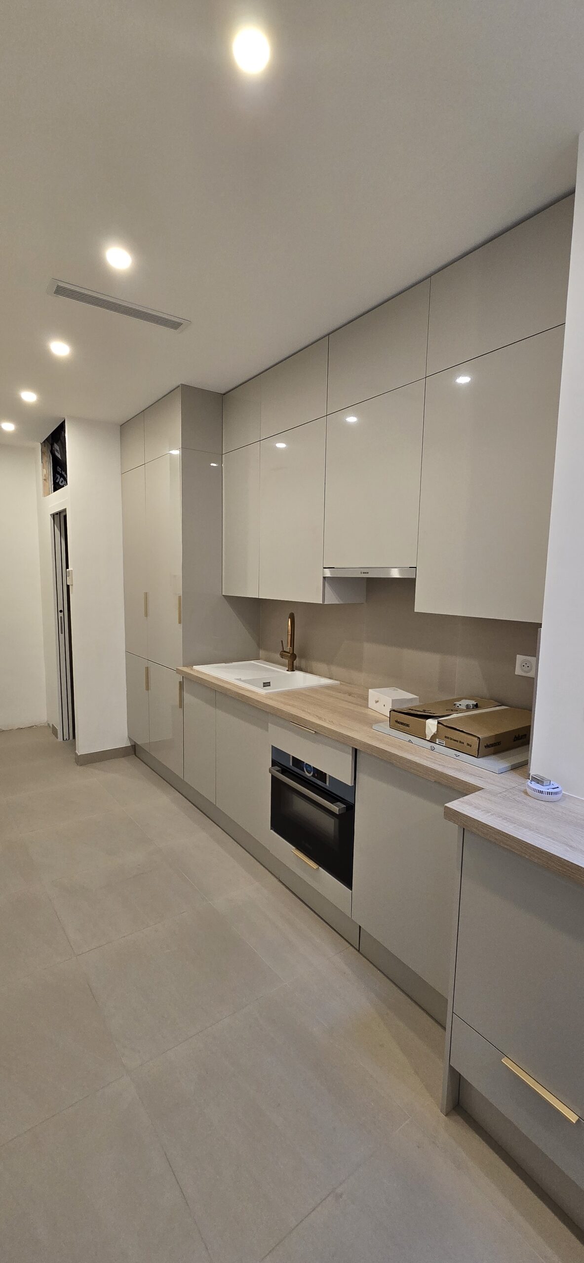 confiez votre rénovation intérieure dans le 75006 à des experts ! modernisation, aménagement et décoration sur-mesure pour sublimer votre appartement ou maison à paris 6ème.