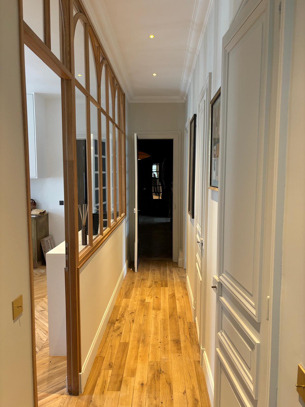 confiez votre projet de rénovation intérieure à paris 75001 à des experts. transformation complète de votre appartement ou maison, devis gratuit et conseils personnalisés.