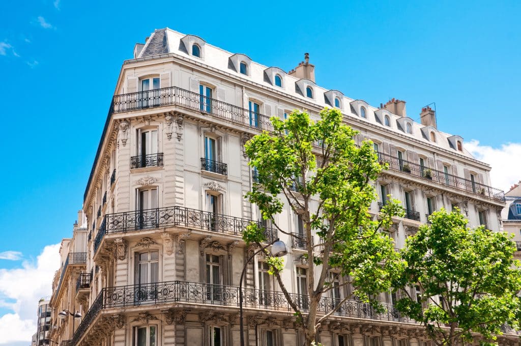 confiez vos travaux de rénovation à paris 16 à des professionnels expérimentés. rénovation complète d'appartements et maisons : qualité, accompagnement et devis gratuit.