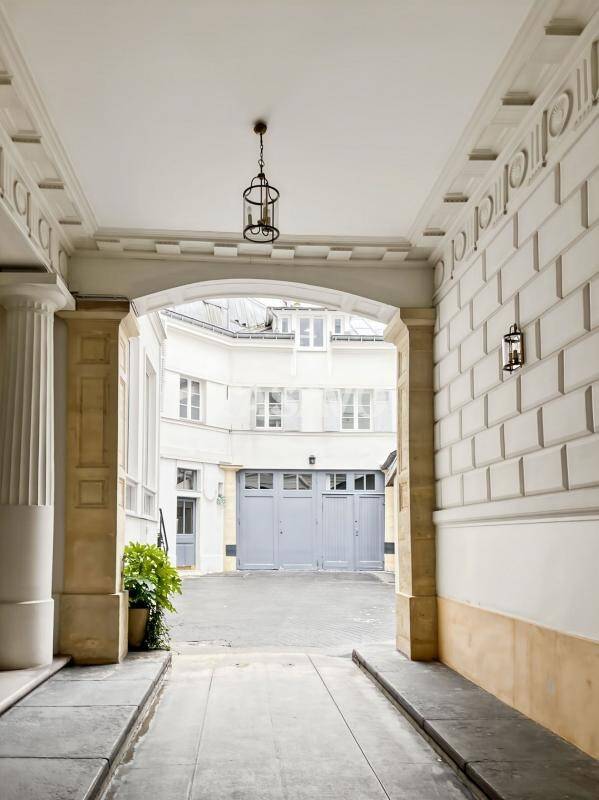 confiez votre projet de rénovation à paris 75001 à des professionnels qualifiés. travaux sur mesure, conseils personnalisés et résultats de qualité pour appartements et locaux professionnels.