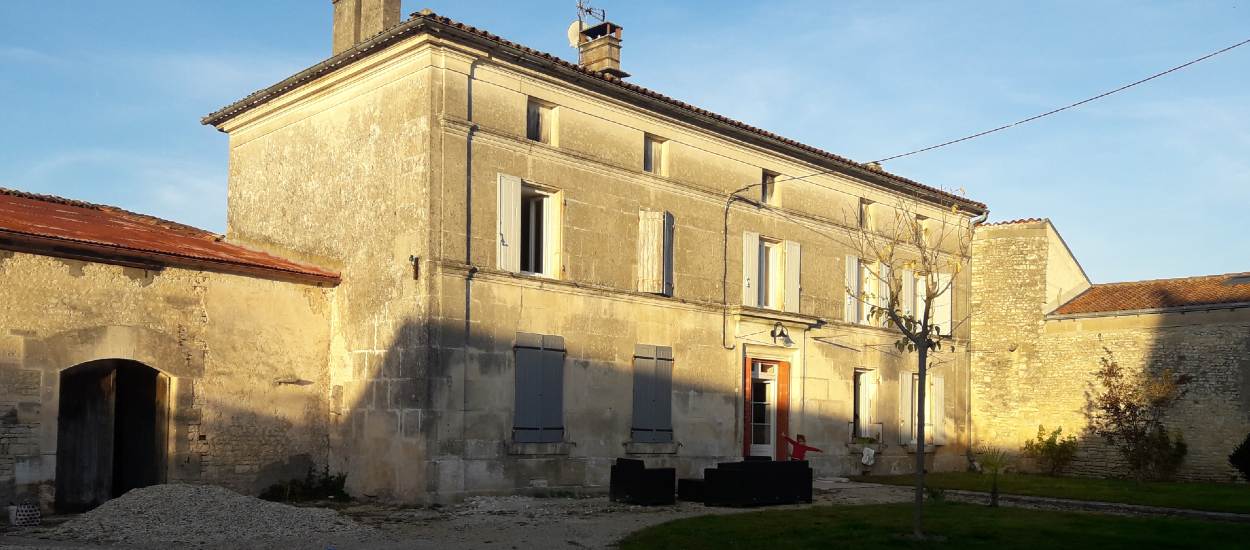 découvrez nos astuces et conseils pour une rénovation pas chère de votre maison ou appartement. optimisez votre budget avec des idées économiques et des solutions malignes pour rénover à petit prix sans sacrifier la qualité.