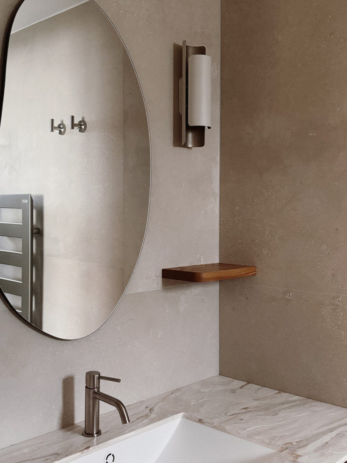 offrez une seconde vie à votre salle de bain à saint-cloud ! spécialisés en rénovation de salles de bain vintage, nous allions charme rétro et confort moderne pour créer l'espace de vos rêves.