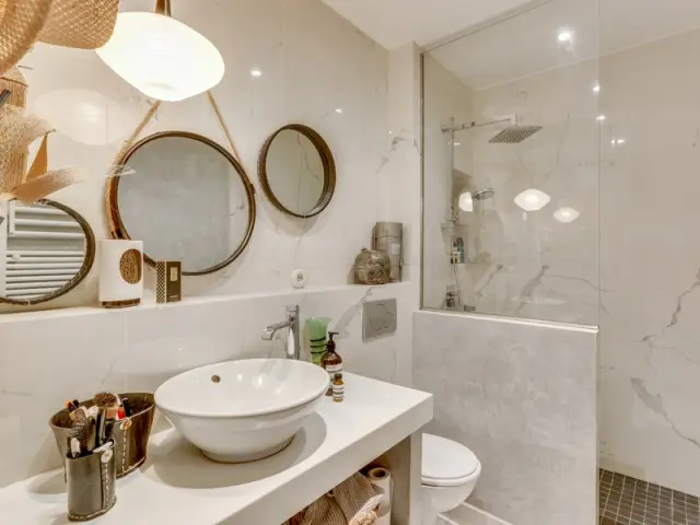 offrez une nouvelle vie à votre salle de bain grâce à nos conseils de rénovation : idées déco, choix des matériaux et astuces pour optimiser l’espace et le confort de votre pièce d’eau.