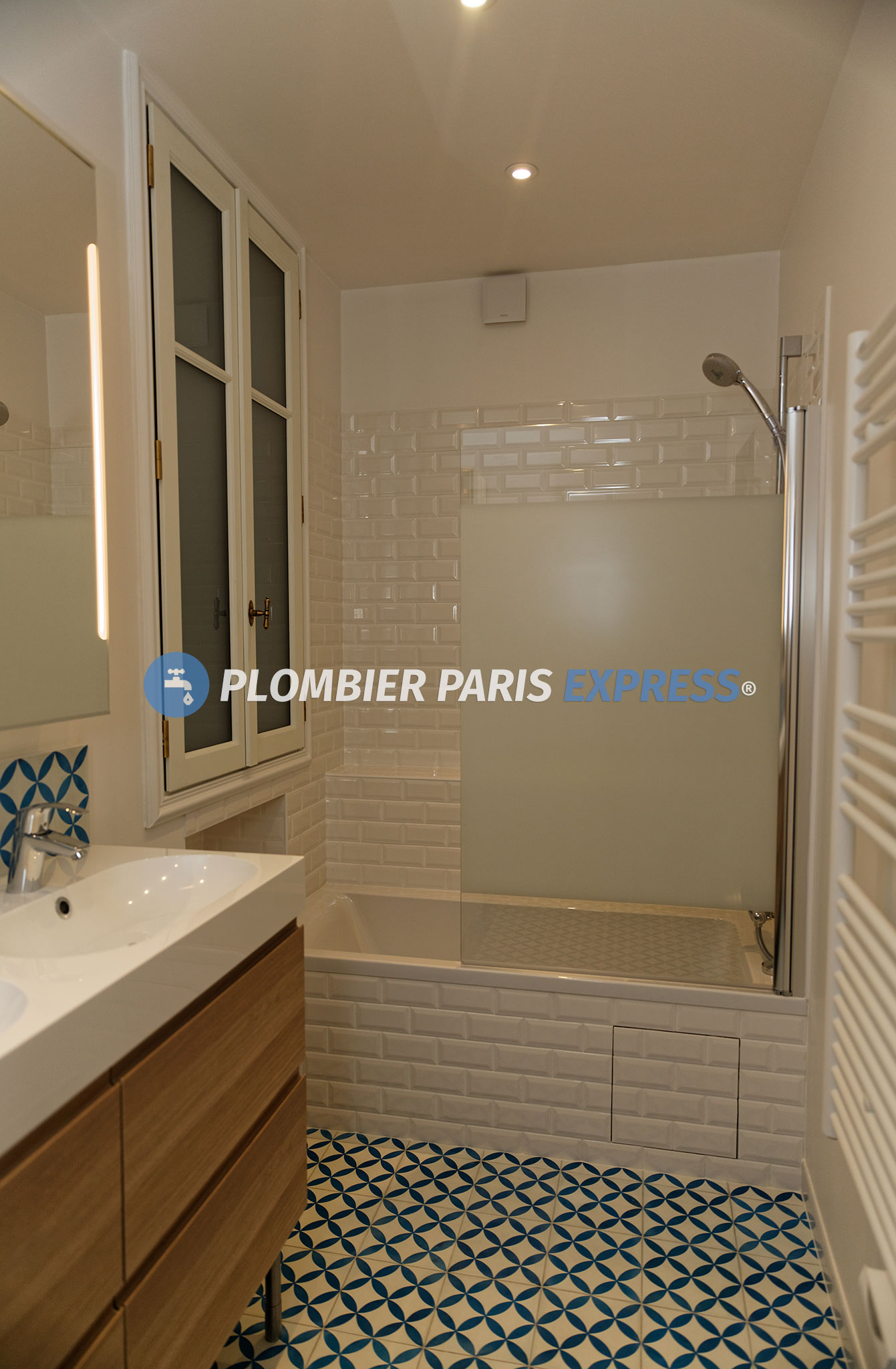 confiez la rénovation de votre salle de bains à paris à des experts : aménagement moderne, matériaux de qualité et accompagnement sur-mesure pour un espace fonctionnel et élégant.