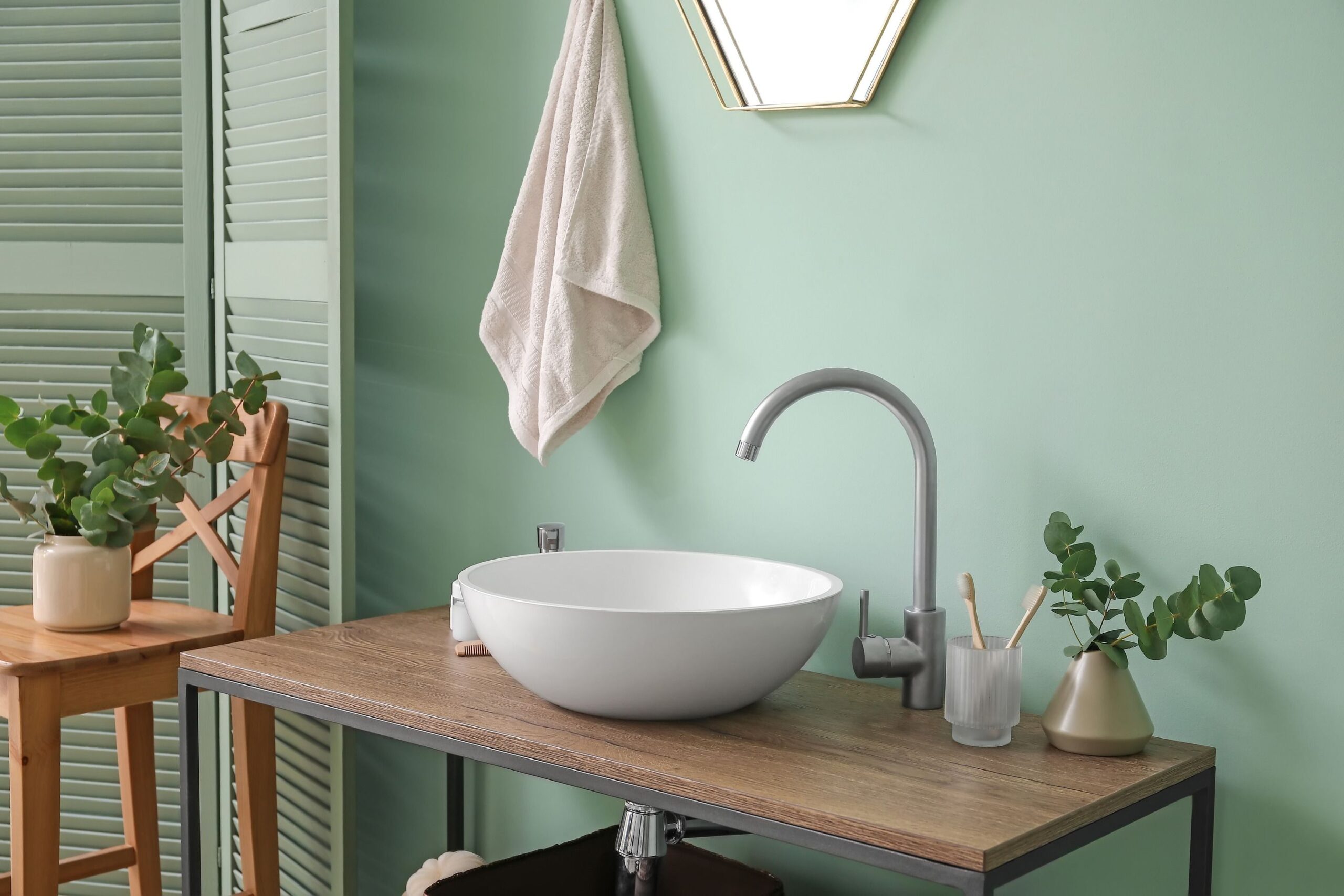 découvrez nos idées et conseils pour créer une salle de bain minimaliste à bagneux : design épuré, matériaux modernes et solutions de rangement pour un espace fonctionnel et élégant.