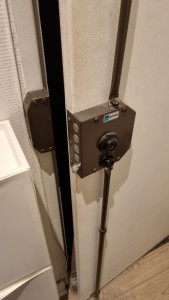 besoin d'un serrurier en urgence à garches ? intervention rapide 24h/24, ouverture de porte, remplacement de serrure et dépannage express avec des professionnels fiables.