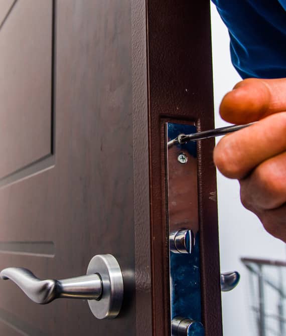 besoin d'un serrurier à clichy ? profitez d'une intervention rapide 24h/24 et 7j/7 pour l'ouverture de porte, le dépannage et le remplacement de serrure. devis gratuit et travail de qualité.
