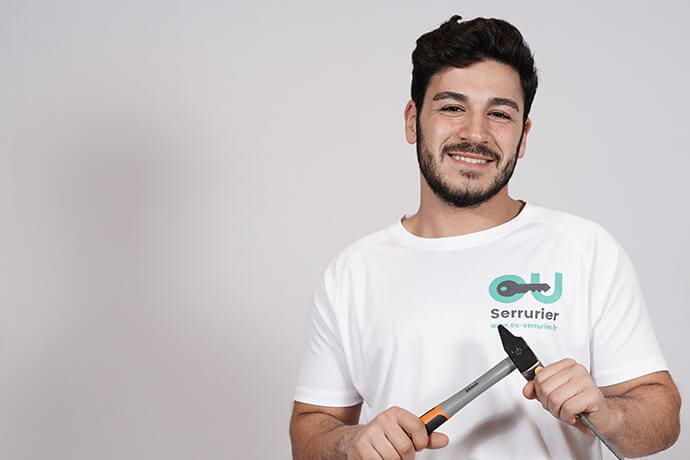 besoin d'un serrurier en urgence à châtillon ? intervention rapide 24h/24 et 7j/7 pour ouverture de porte, changement de serrure et dépannage. contactez un professionnel fiable et qualifié !