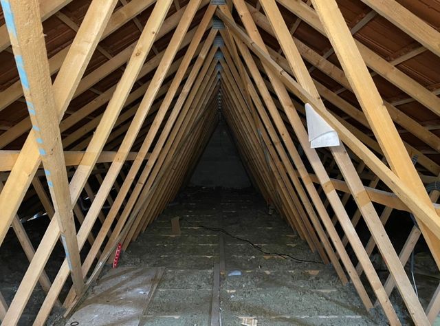 découvrez comment optimiser l'espace sous votre toit avec une transformation de combles ! gagnez en confort et en valeur ajoutée pour votre maison grâce à nos conseils et solutions d'aménagement.
