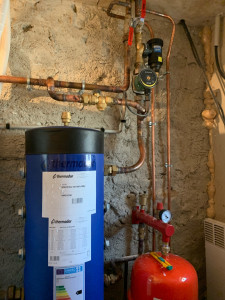 vous recherchez un plombier à arcueil ? intervention rapide pour dépannage, installation et entretien de votre plomberie. service professionnel, devis gratuit et solutions adaptées à vos besoins.