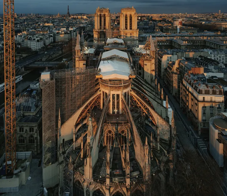 découvrez la renaissance de la rue du cloître notre-dame, un projet de rénovation qui valorise le patrimoine historique et dynamise le quartier avec modernité et authenticité.