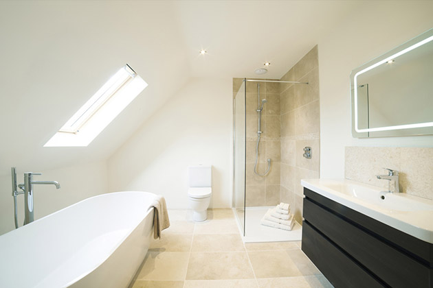 découvrez notre guide pratique pour rénover votre salle de bains à paris facilement. conseils, astuces et étapes clés pour un projet réussi.