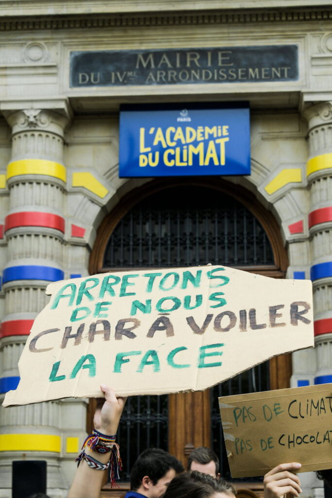 découvrez le square marie-curie, une oasis verte paisible au cœur du quartier austerlitz, idéale pour se détendre et profiter de la nature en ville.