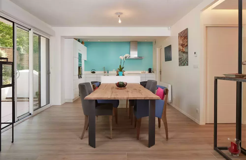 découvrez nos conseils essentiels pour réussir votre rénovation intérieure et transformer votre espace de vie avec style et efficacité.